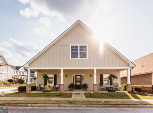 124 Tan Yard Rd, Social Circle, GA 30025