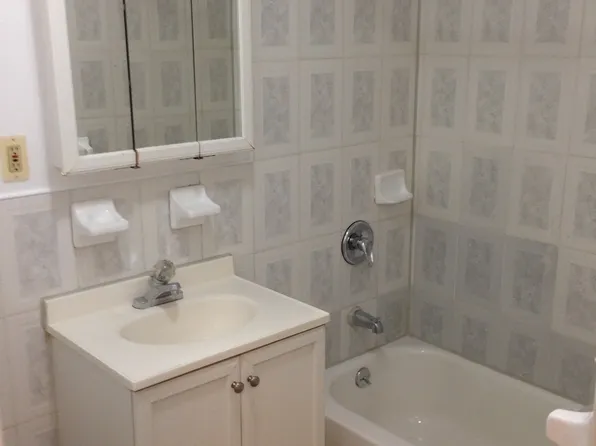 56-26 Van Cleef Street image 12 of 28