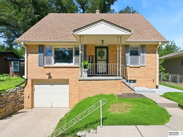 5158 Pierce St, Omaha, NE 68106