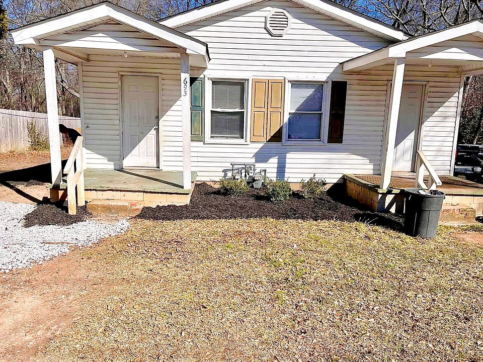 1st image of 693 Beaumont Ave