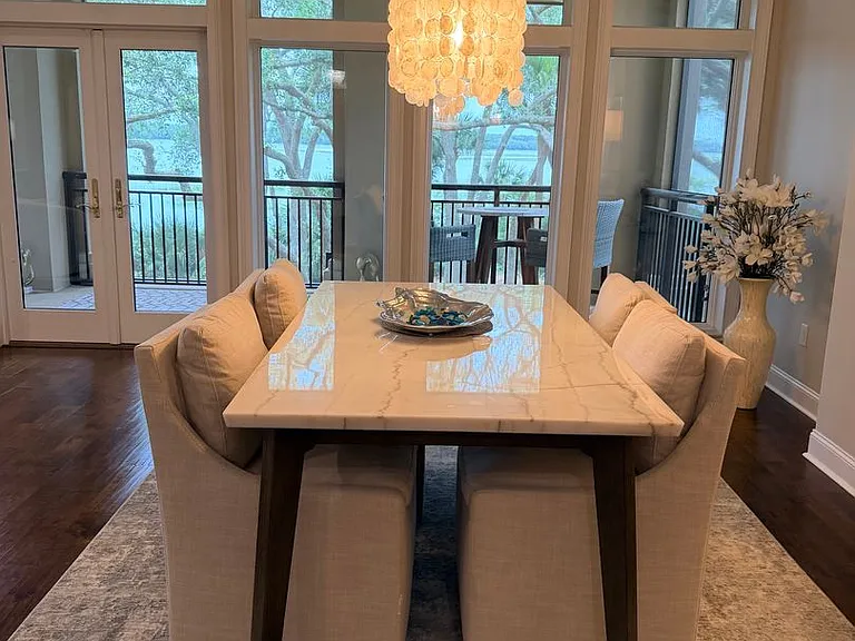 300 Grandview Ct #323 — Photo 13