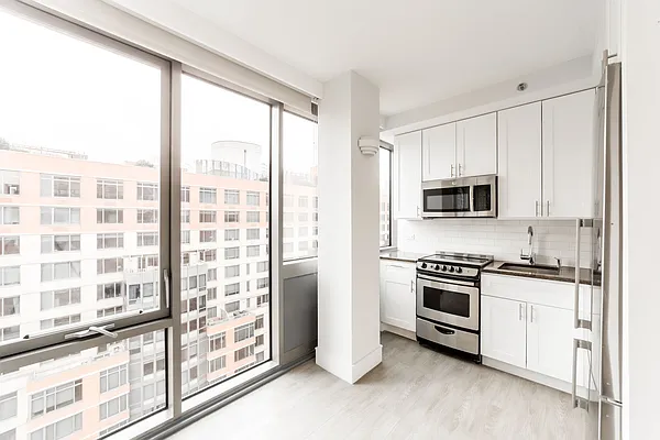 Rented by Ahead Quarters, LTD | media 61