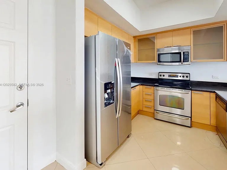 140 S Dixie Hwy #907 — Photo 3