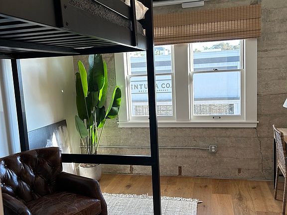 4th image of 87 S Oak St #208