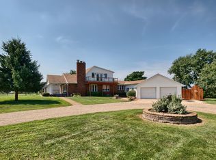 711 County Road 900 E, Tolono, IL 61880