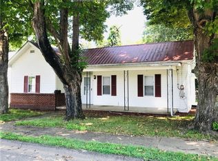 3 Preston St, Ravenswood, WV