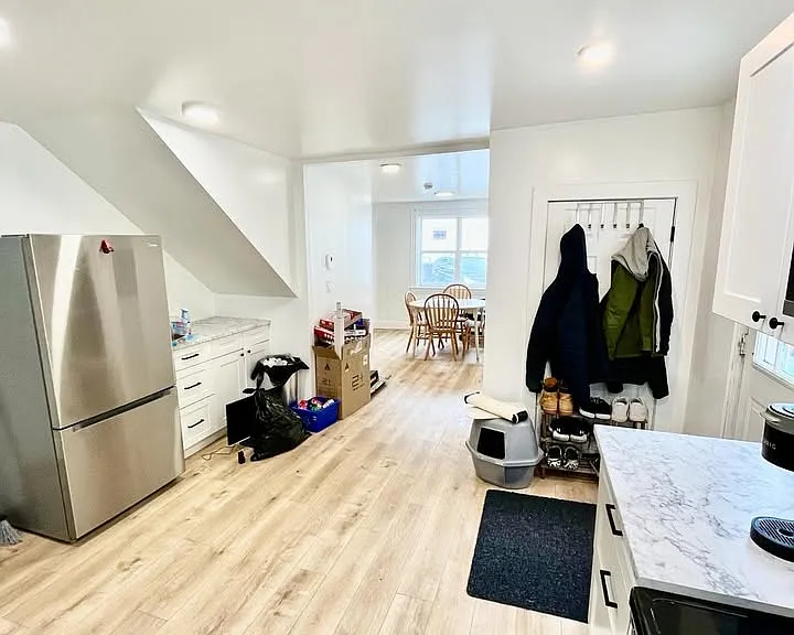 285 Saint John St #3 — Photo 2