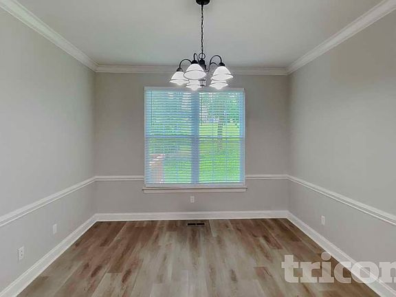 4th image of 1705 Walden Ct