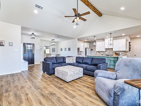 5th image of 1938 Beaty Rd