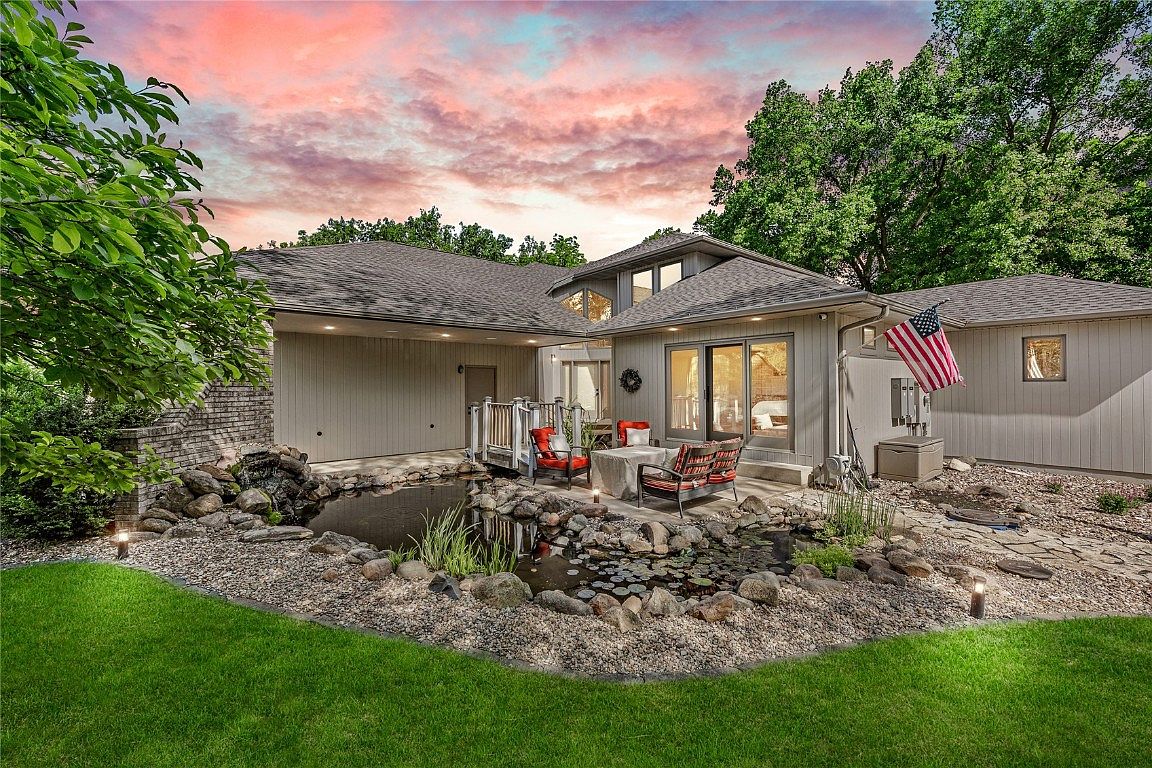 1360 Fox Meadow Ct NE, Swisher, IA 52338 | Zillow