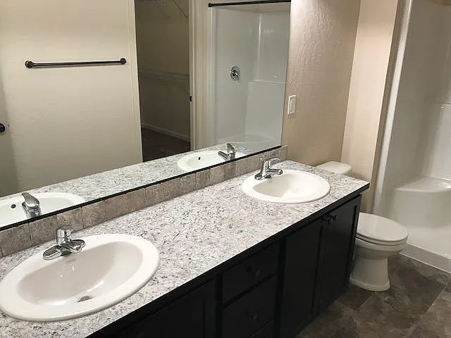 The Residence at Whispering Hills — Photo 23