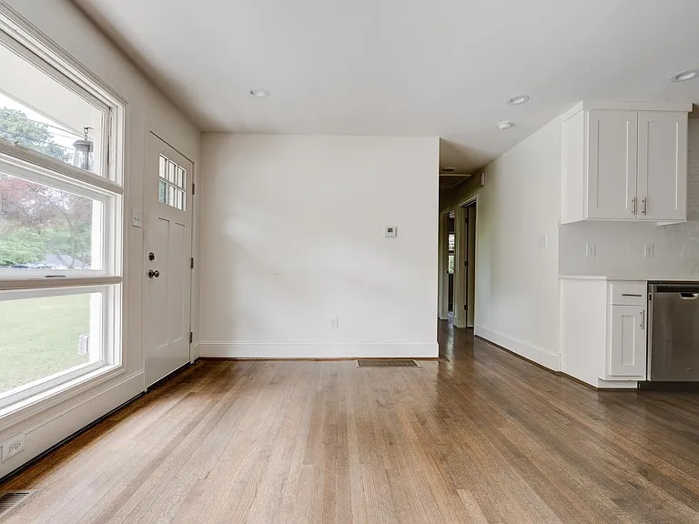 5196 Scenic View Dr — Photo 9
