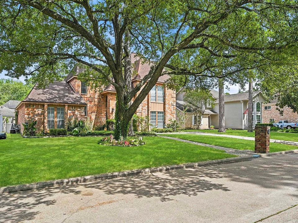 1st image of 12447 Oak Park Dr