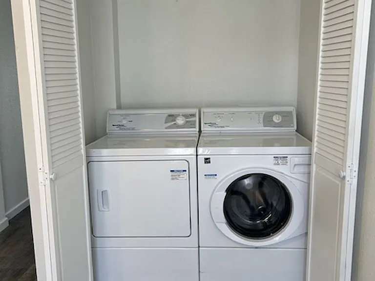 T-Square Apartments — Photo 30