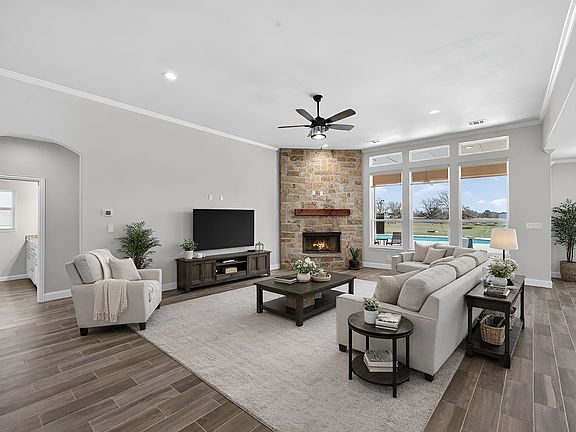 3rd image of 7613 Carter Ranch Rd