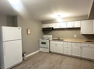 821 Walsh Ct #Basement, Newmarket, ON L3X 2V3
