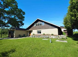 2150 Townsend Rd, Petoskey, MI 49770