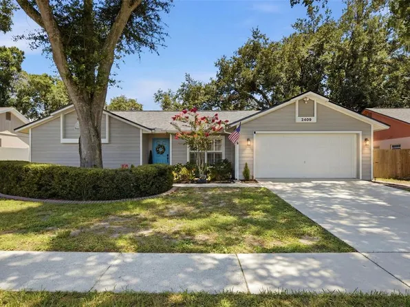 2409 Arborwood Dr, Valrico, FL 33596