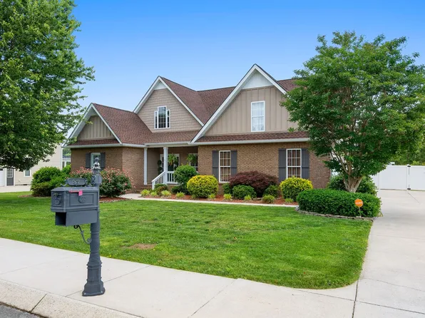 87 Garrison Dr, McMinnville, TN 37110