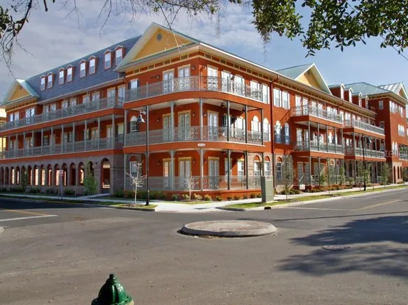 1320 NW 3rd Ave APT 222, Gainesville, FL 32603