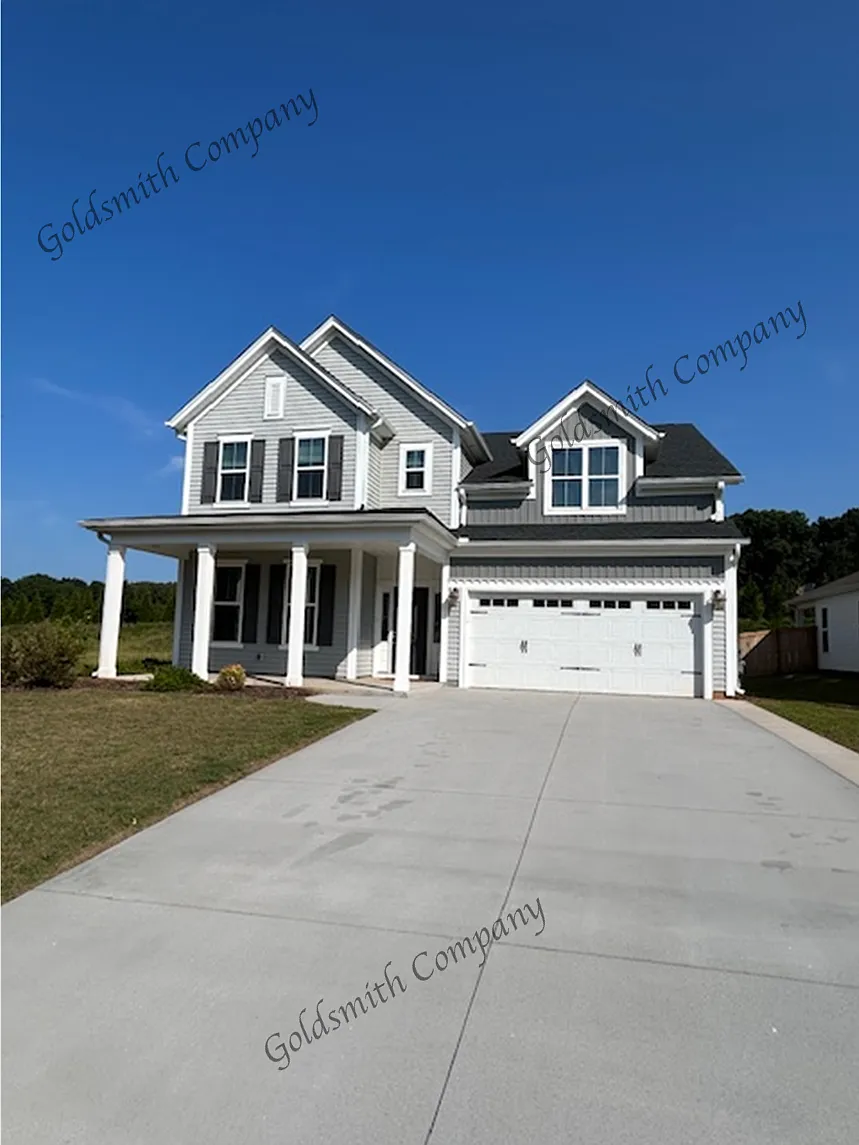 5 bed, 4.5 bath, 2935 sqft, $2,990 — Photo 1