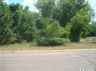 9 Grady Dr, Chippewa Falls, WI 54729