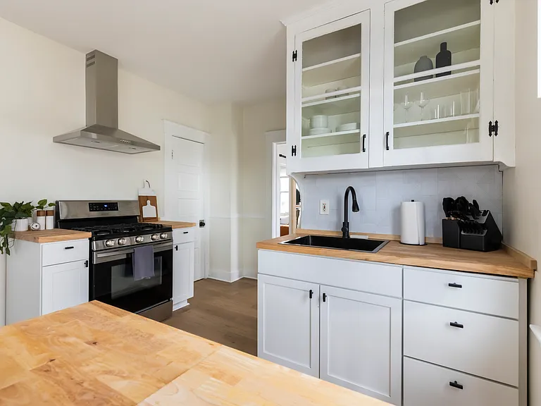 826 Brayton Ave #2 — Photo 5