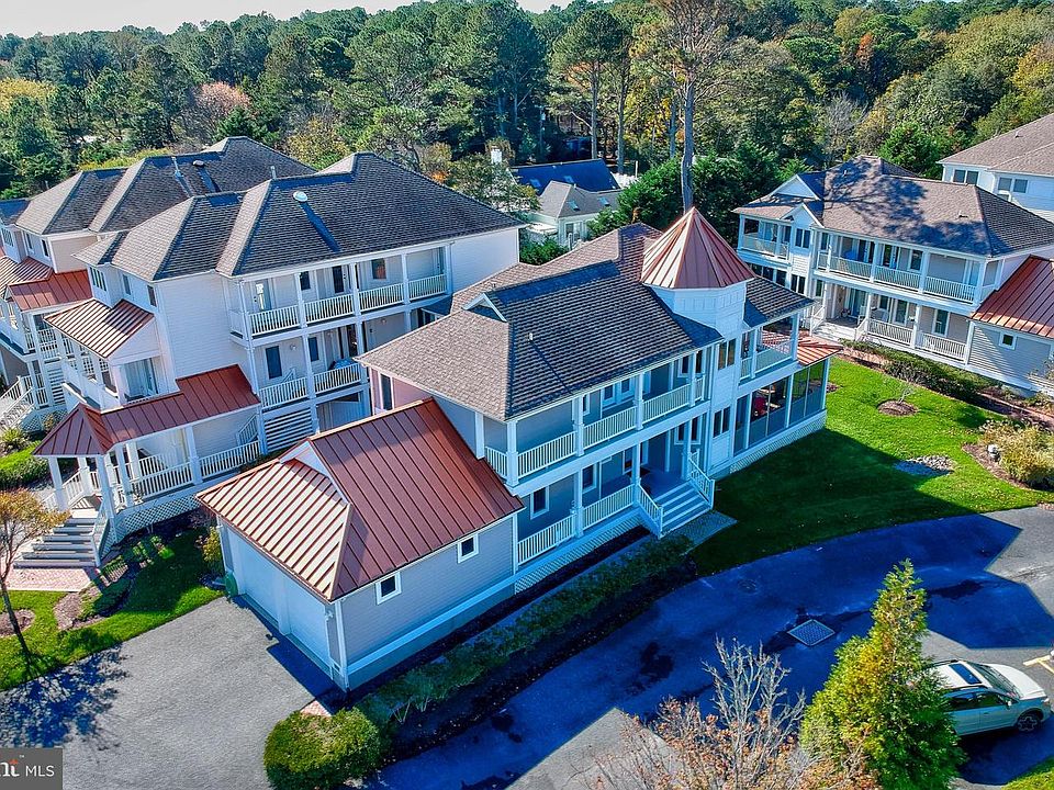 1st image of 39828 Wimbleton Ct #9