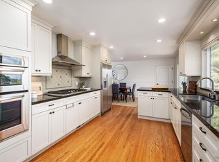 36 Los Robles Dr, San Rafael, CA 94901