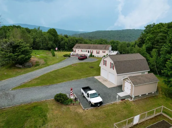 51 Hemlock Lane, Danbury, NH 03230