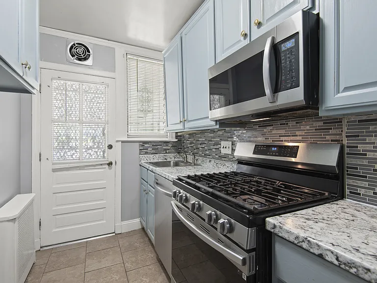 2600 N Longwood St #1 — Photo 6