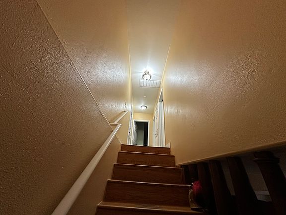 Renting Upstairs bedroom