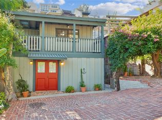 8560 Walnut Dr, Los Angeles, CA 90046