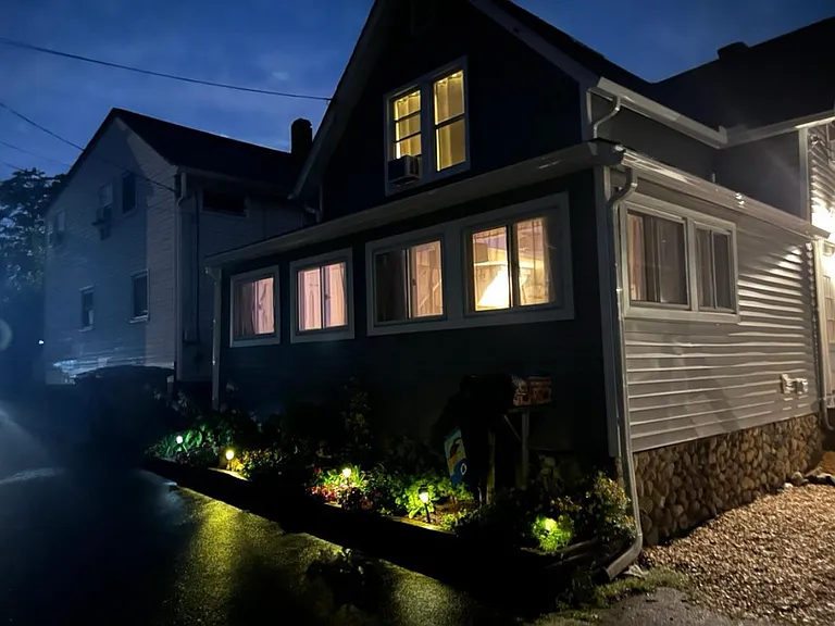 17 S Pine St — Photo 2