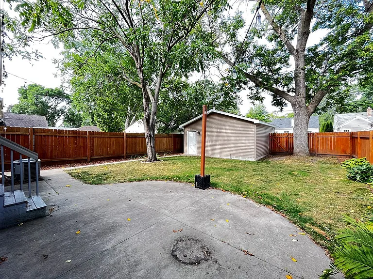 3120 Jersey Ave S — Photo 28