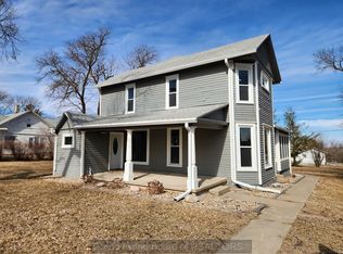 250 W 1st St, Nelson, NE 68961