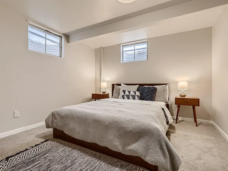 4660 E Wyoming Pl — Photo 12