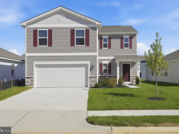 130 Bookers Crest Dr, Stephens City, VA 22655
