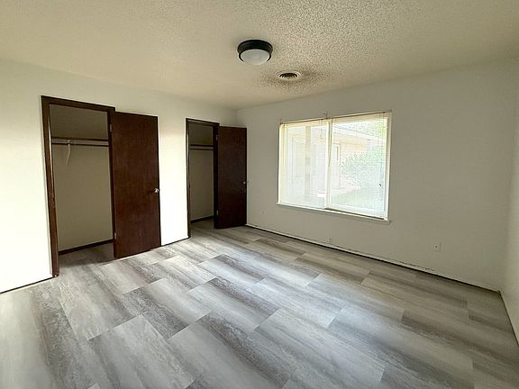 4th image of 1402 W Coronado Dr