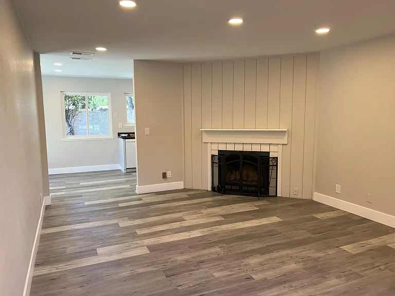 5181 Oxbow Ct — Photo 3