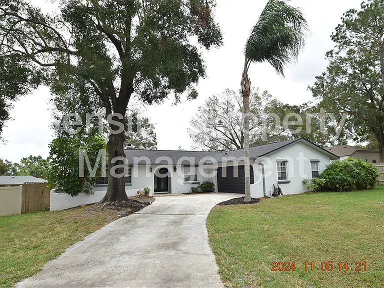3827 Frostwood Ct — Photo 1