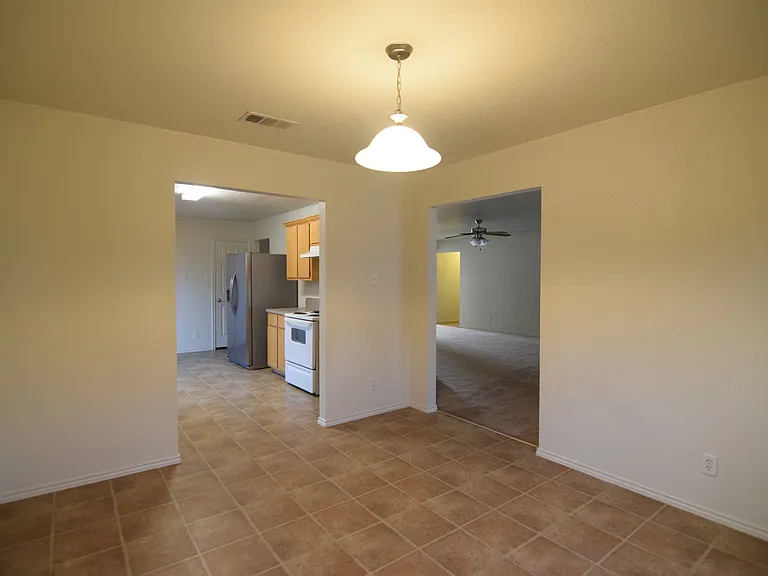 3401 Lorena Dr — Photo 8