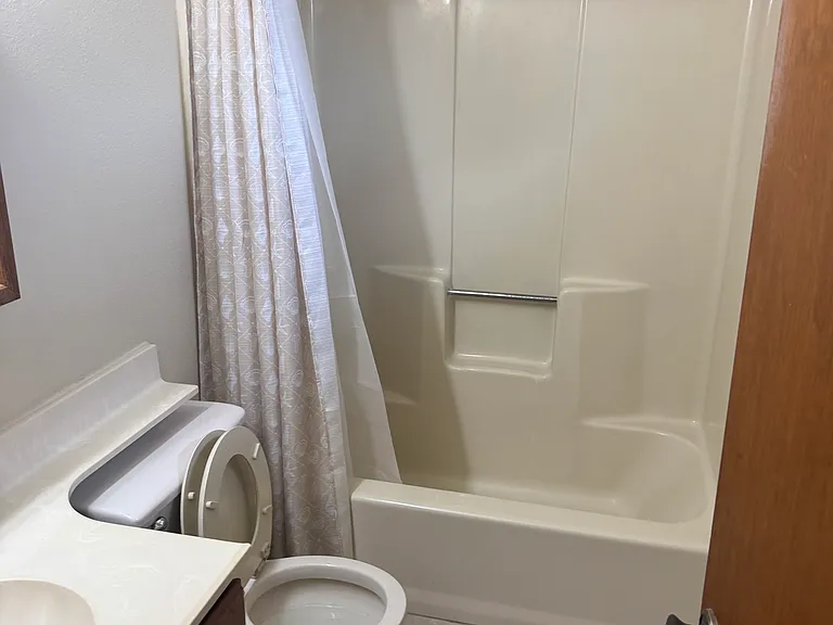 2530 E 26th St #2530 — Photo 7
