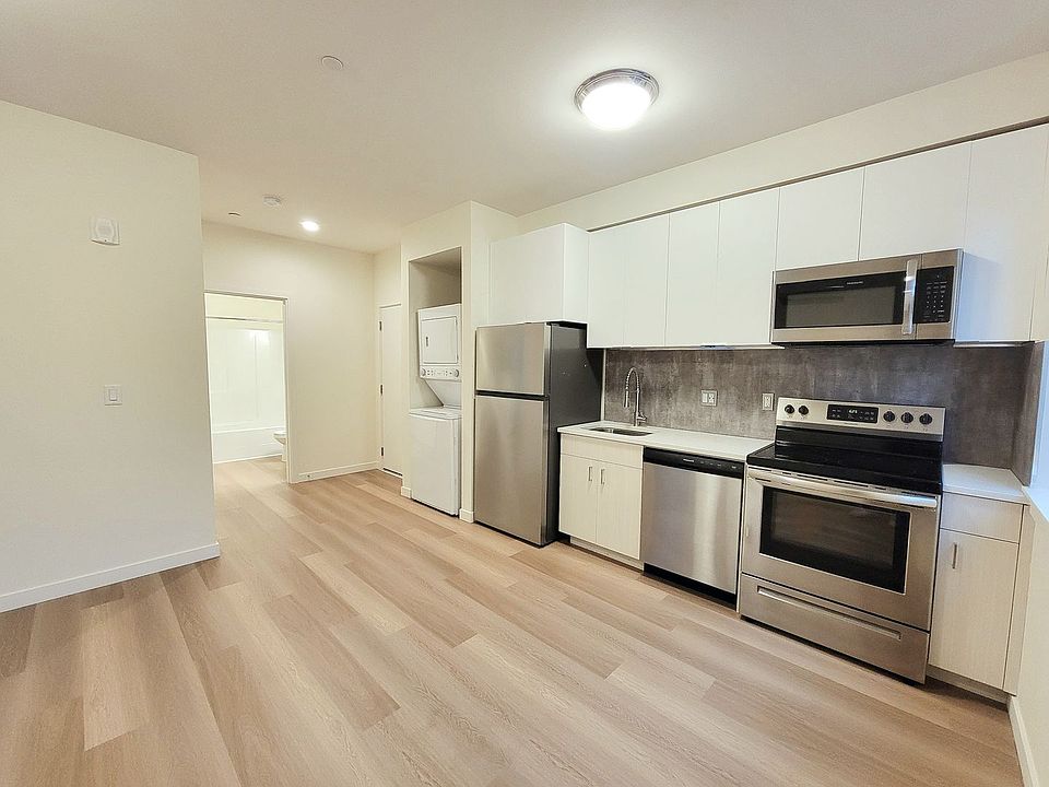 1st image of 5855 SE 72nd Ave #312