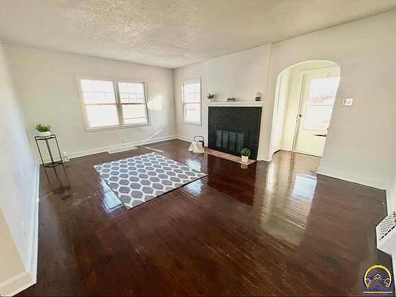 4th image of 2601 SE Maryland Ave