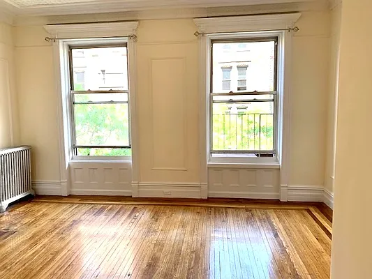 Rented by Walber 82nd Street | media 1