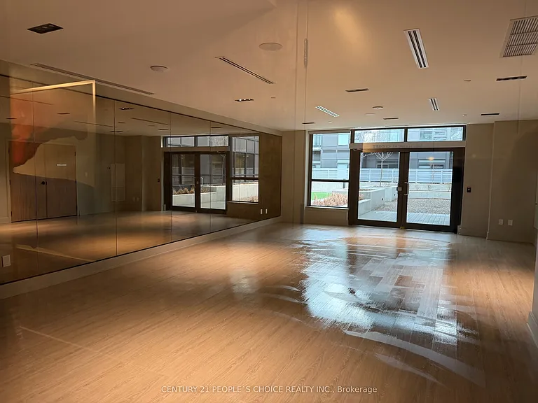 430 Square One Dr #Penthouse 05 — Photo 36