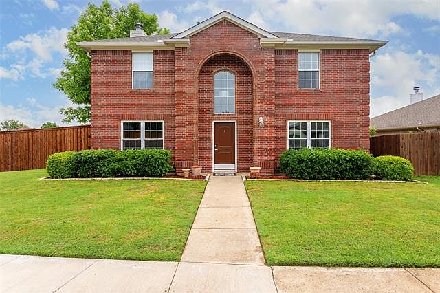 1st image of 3001 Creekwood Dr