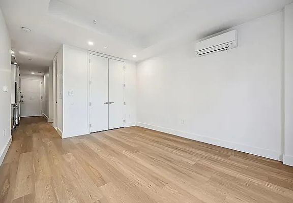 3rd image of 1457 Flatbush Ave #305