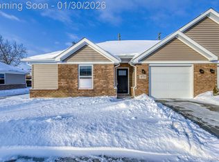 18754 E Forteen Mile Rd #22, Roseville, MI 48066